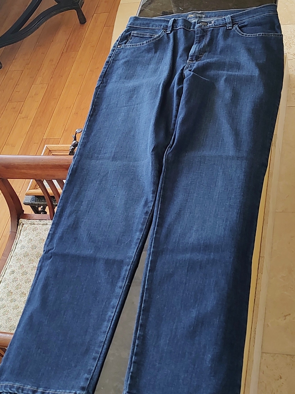 Lee Women's Dark Indigo Straight Leg Relaxed Fit Jeans 10M